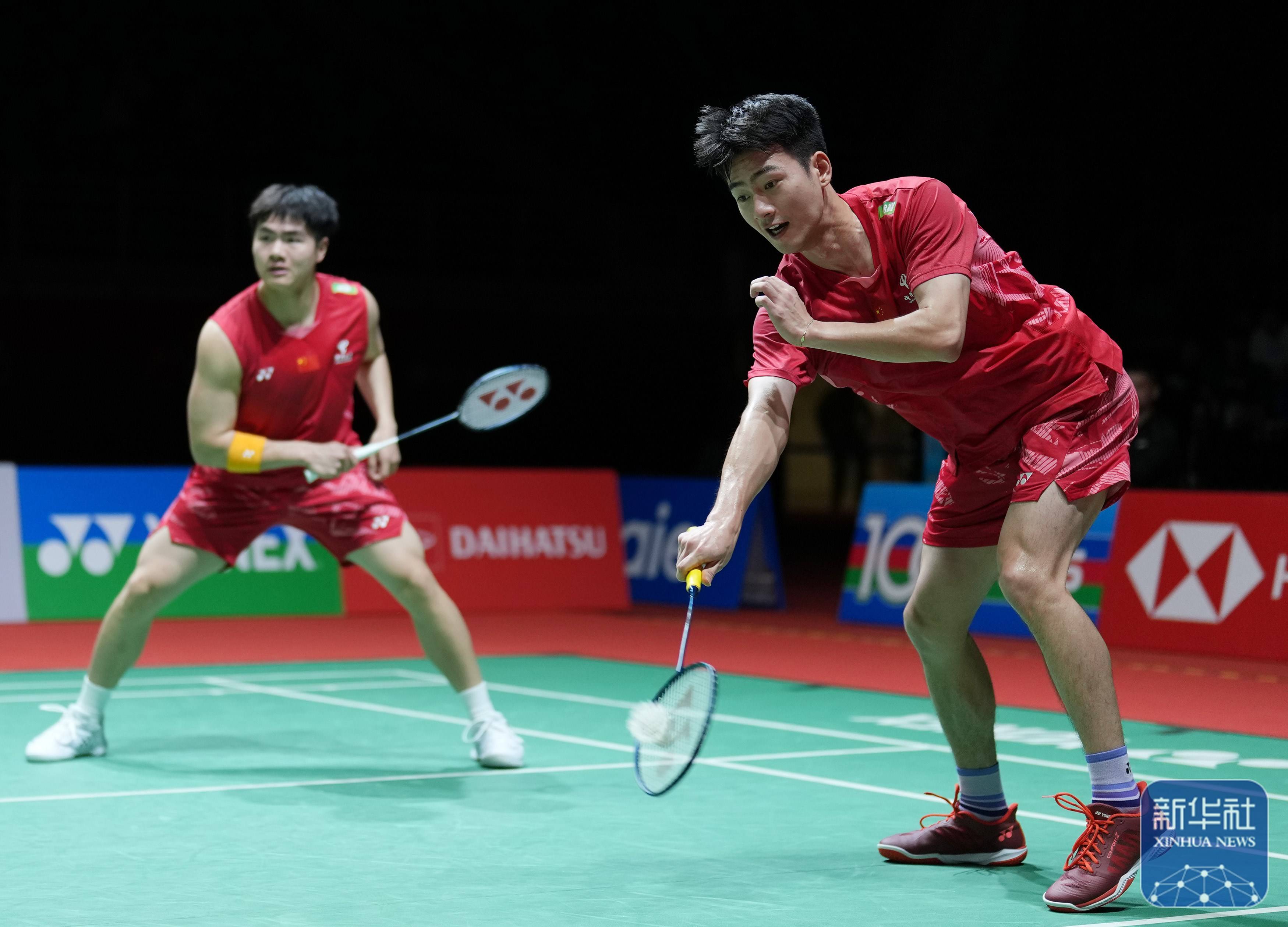 了自己的出 了自己的出