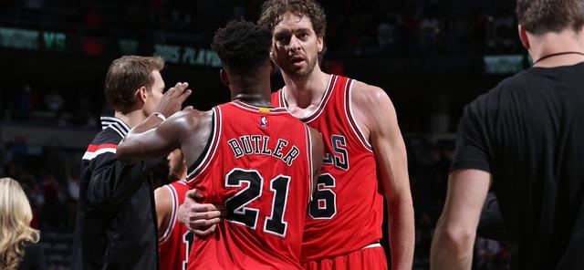 正是一个伟 正是一个伟